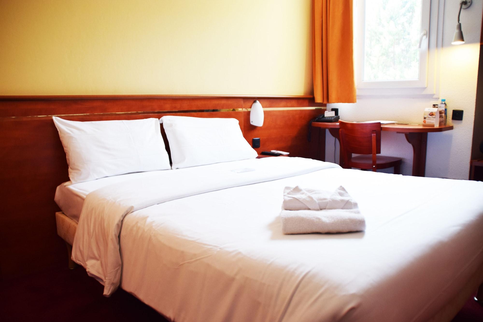 Brit Hotel Bordeaux Aeroport - Le Soretel Merignac  Ngoại thất bức ảnh